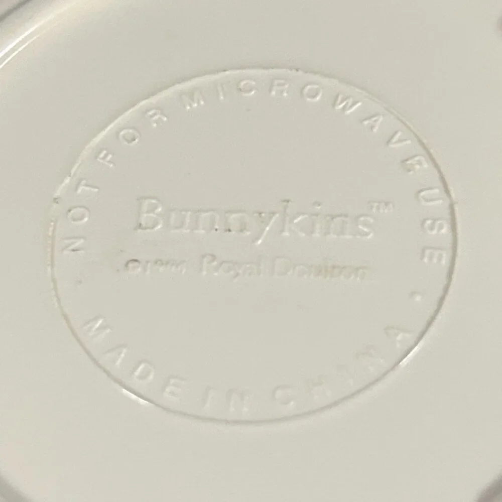 Royal Doulton BUNNYKINS Mug Beach Day‎ Plastic 1994